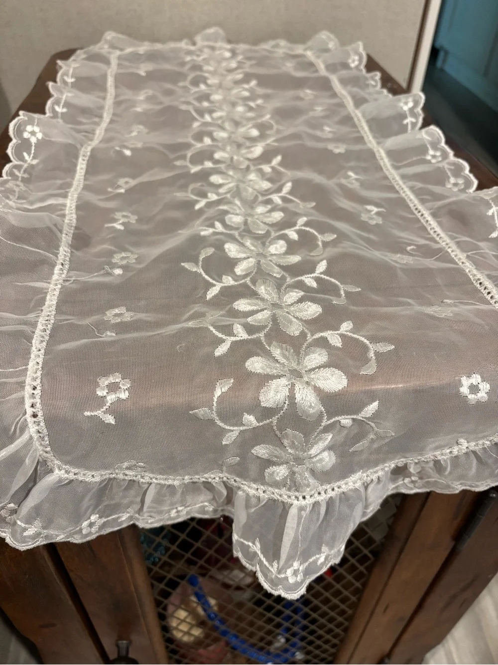 White Embroidered Lace Vintage 2-Piece Vanity / Dresser Scarf Set  - Elegant